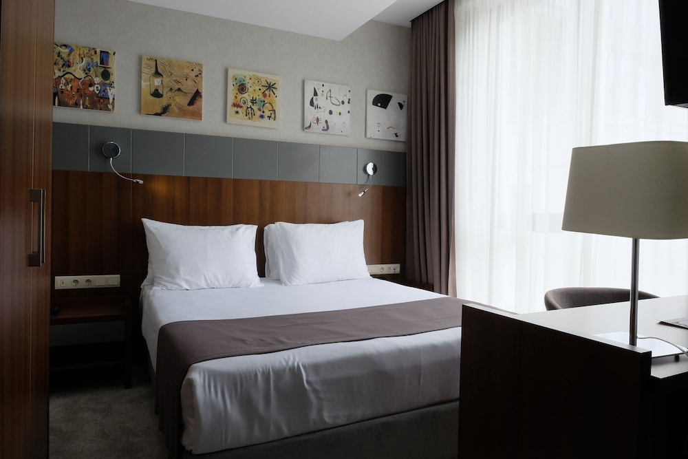Hotel Atlas Abashidze 16/34