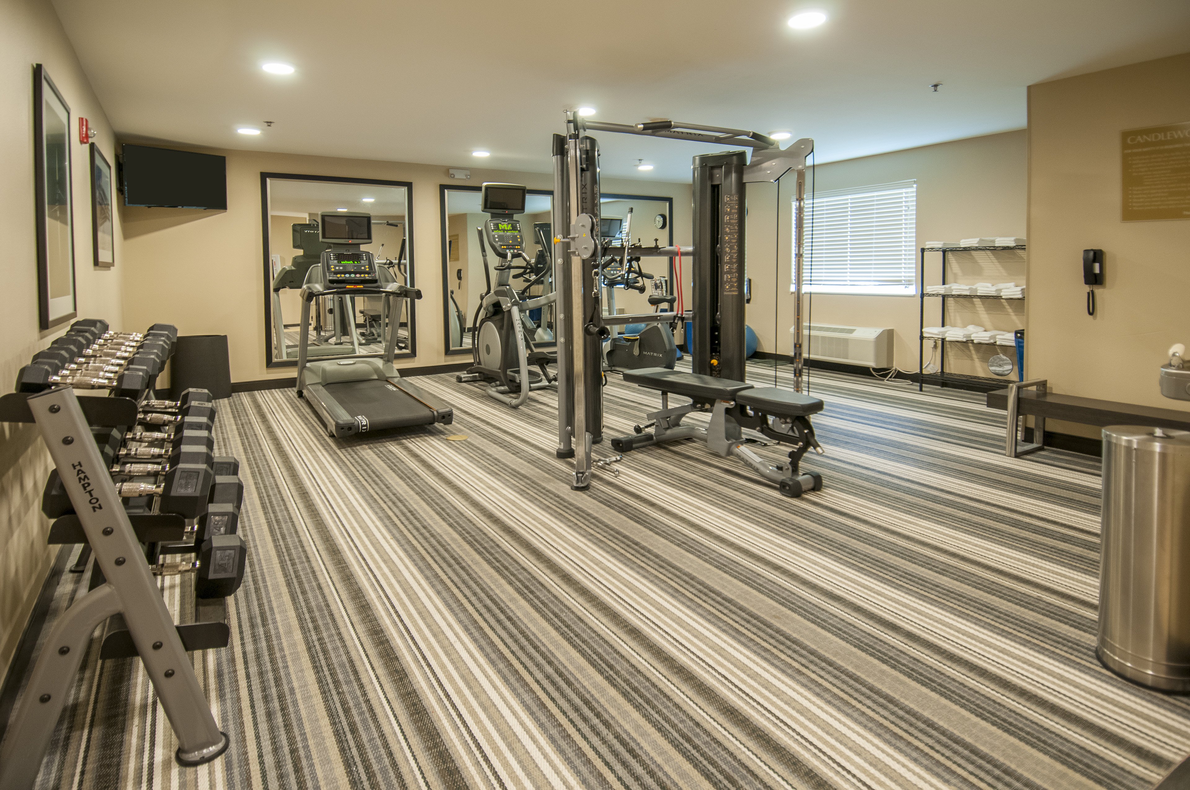 Candlewood Suites Baton Rouge College Drive 21/44