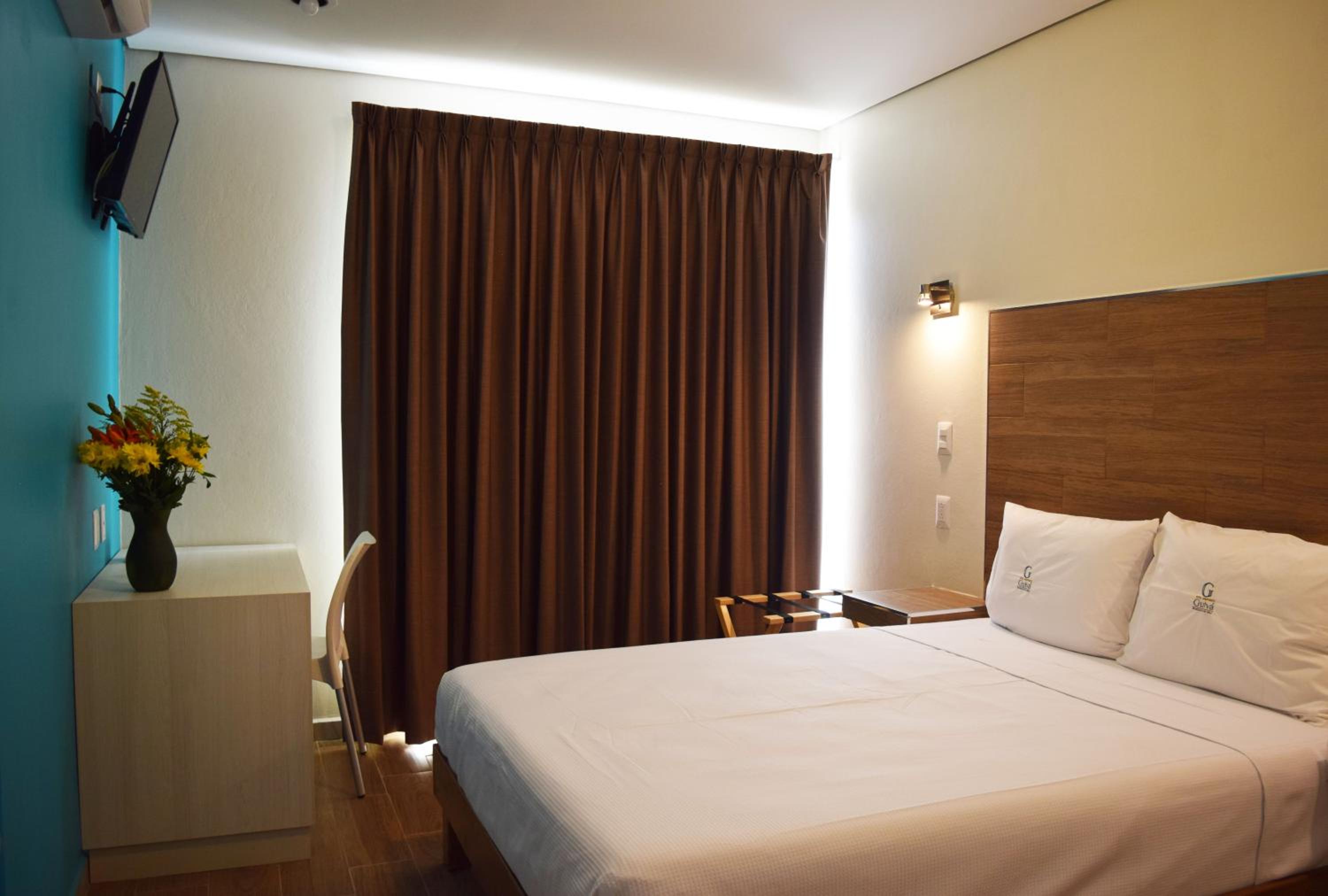 Hotel Guiva Aeropuerto 10/53