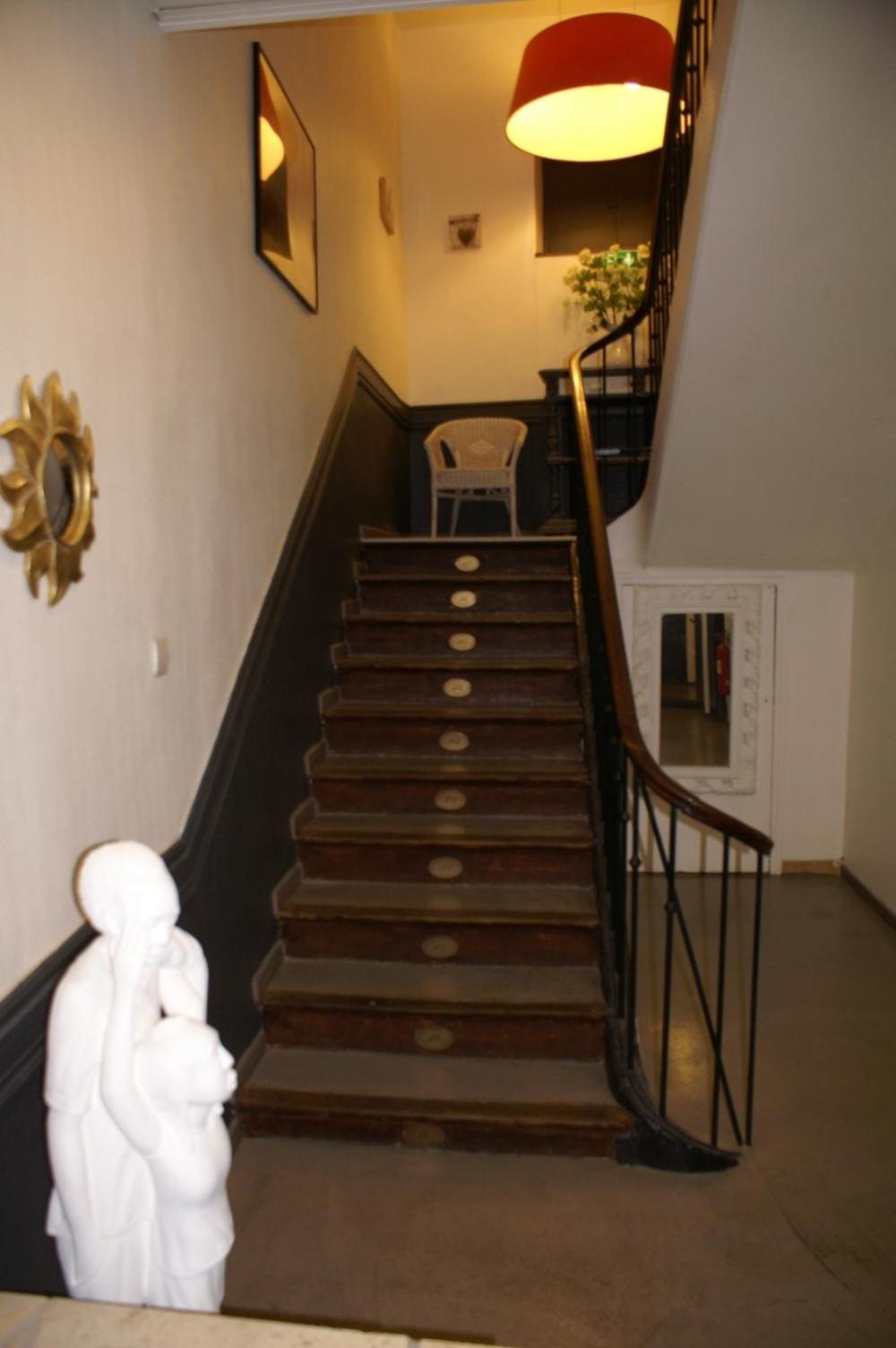 P'TIT DEJ-HOTEL MARTIGUES LE 5 19/57