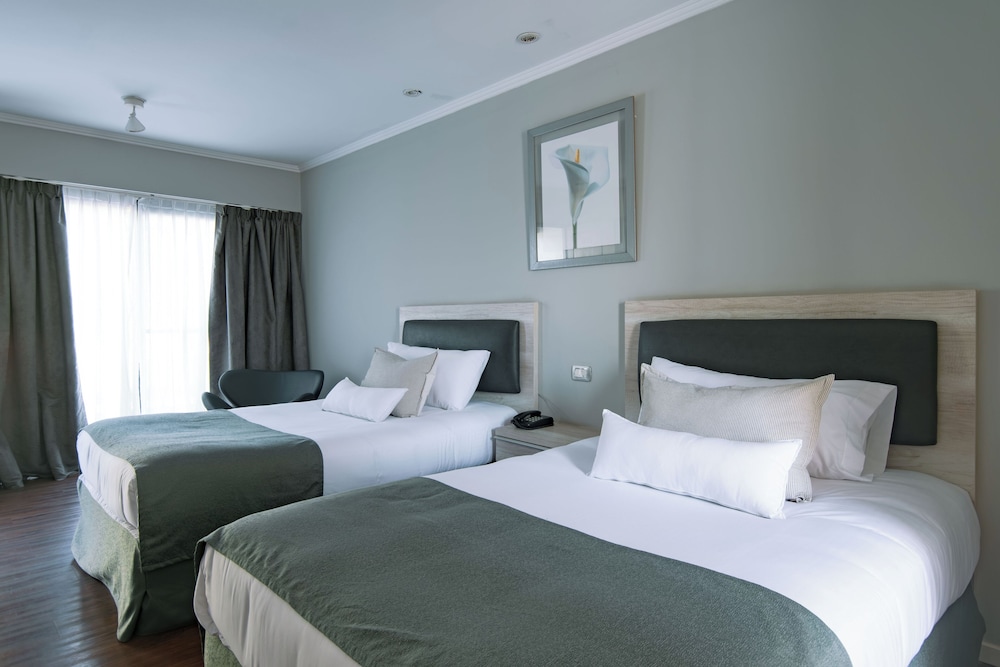 Hotel Camberland 8/25