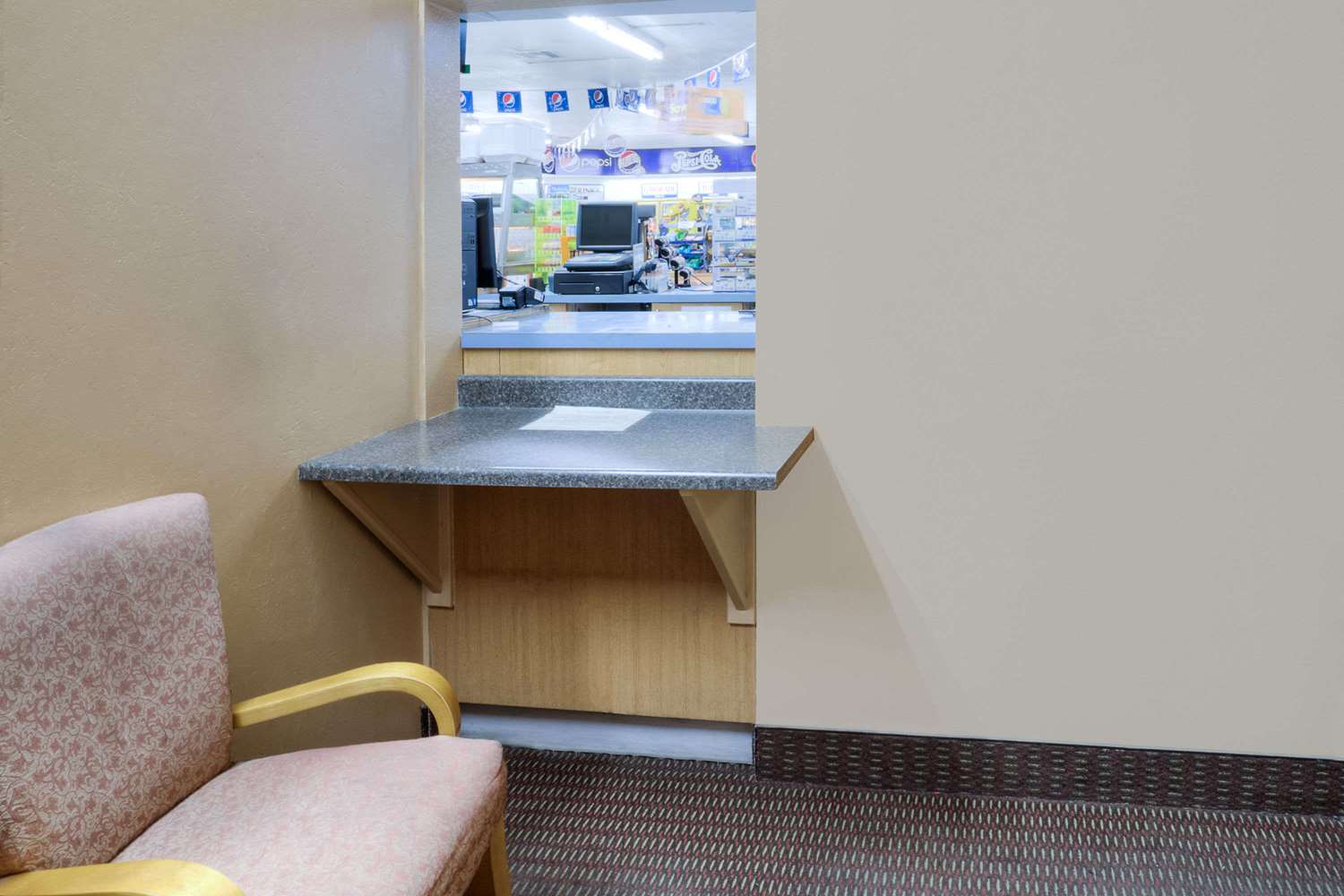 Lobby at King City Motel by OYO Pasco, PASCO - WA