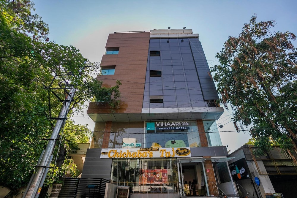 Vihaari 24 Business Hotel 1/57