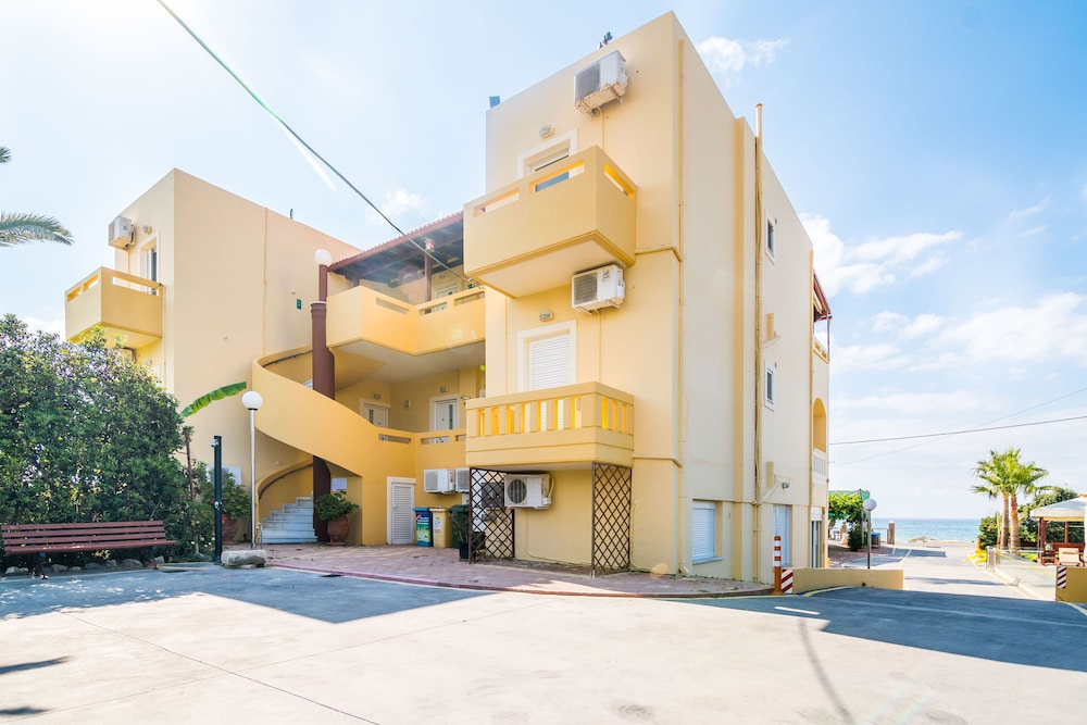 Thalassa Apartments 5/50