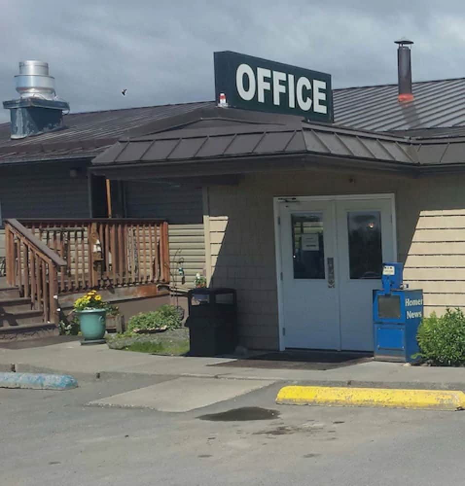 Beluga Lake Lodge 3/25