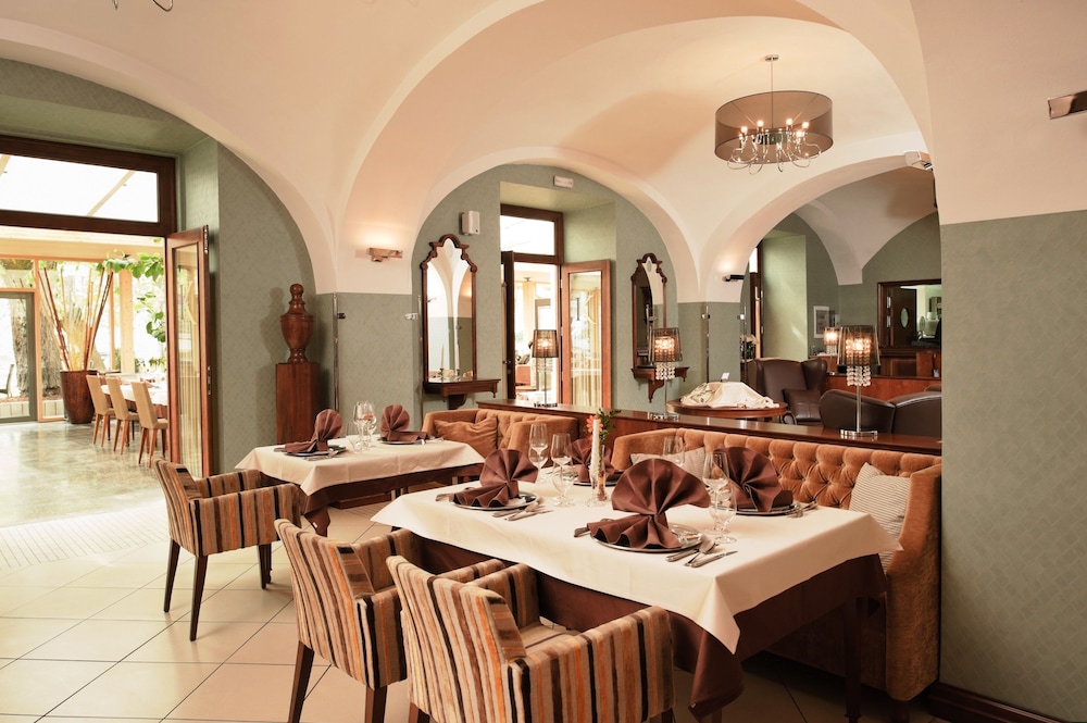 Hotel Zagreb - Health & Beauty 54/76
