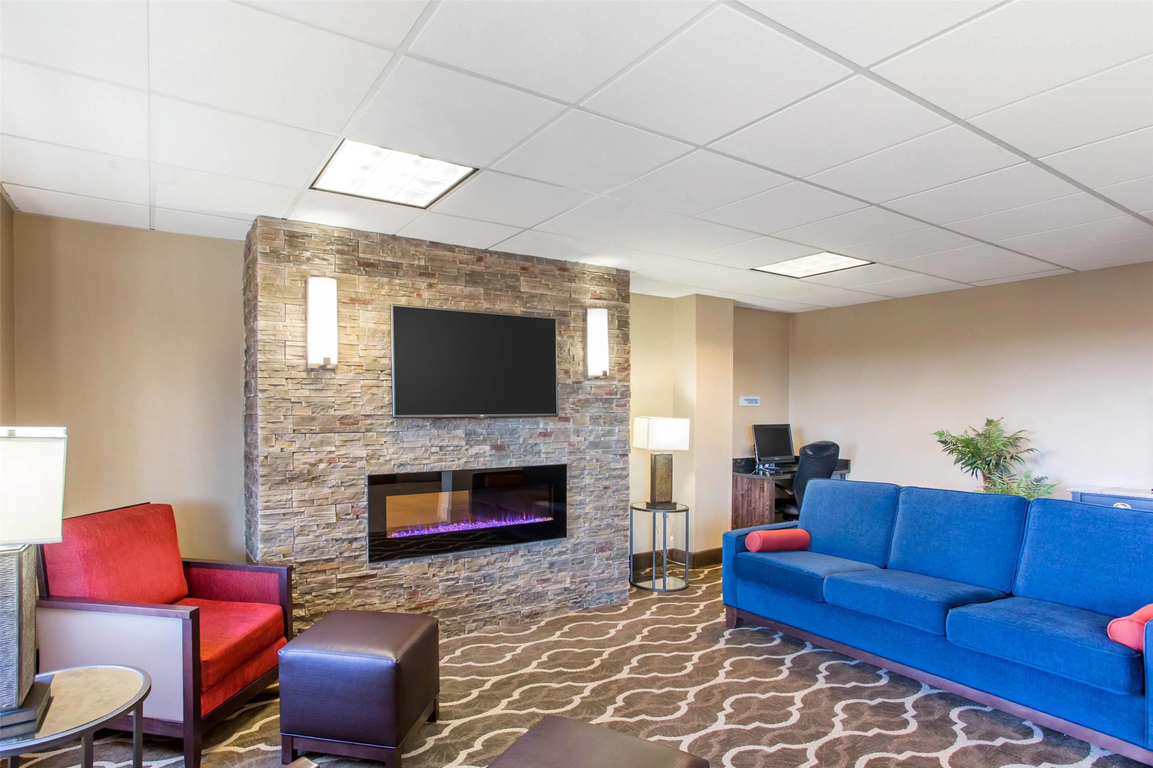 Comfort Inn Franklin Highway 96 7/12