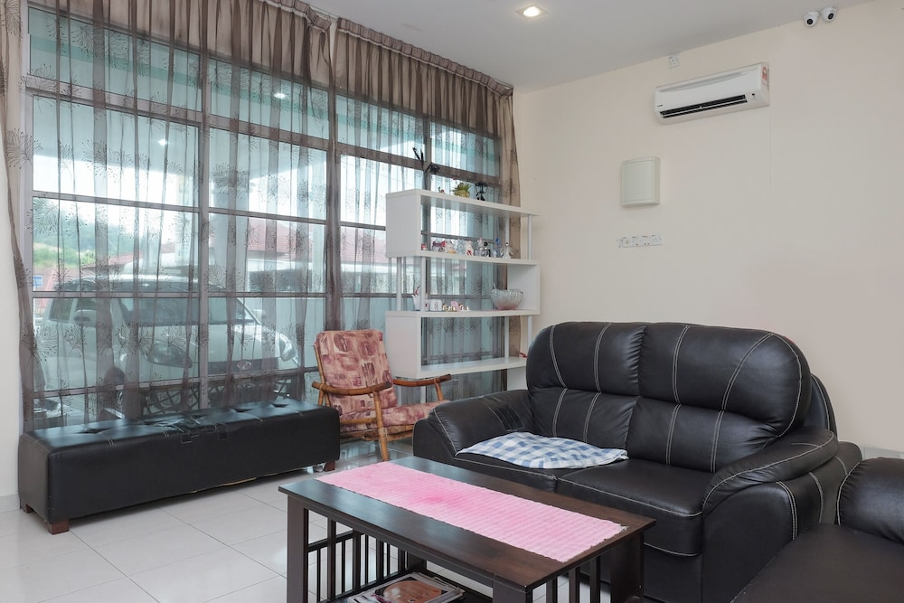 Oyo 89777 Urbanstay Kuantan 31/39
