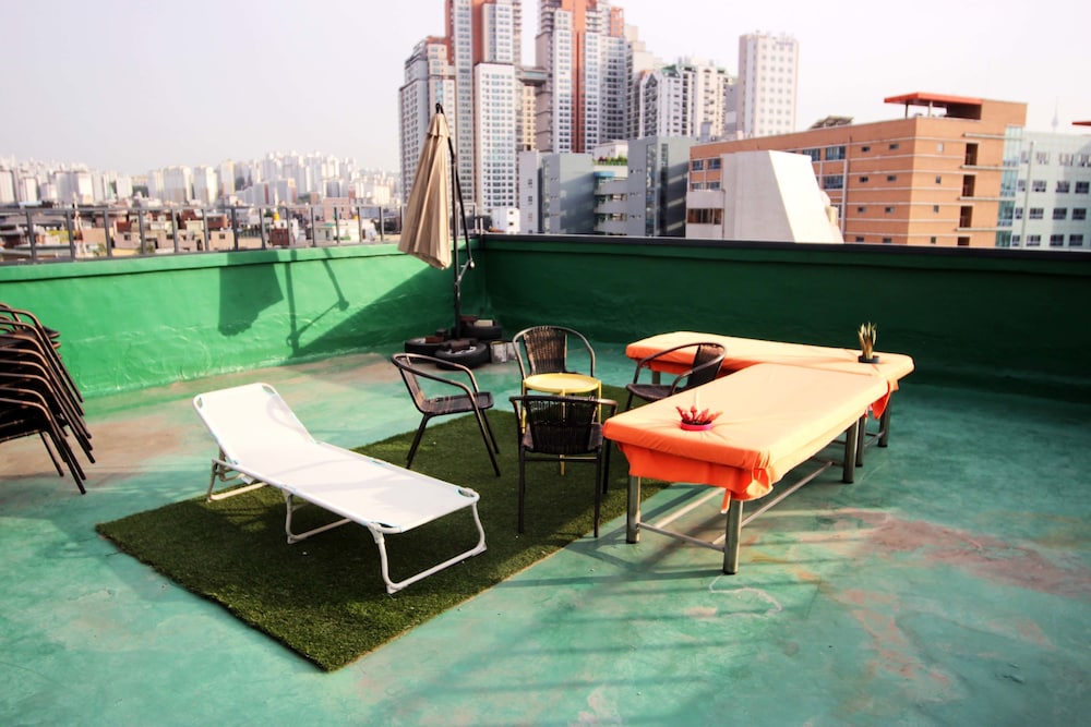 Urban Art Stay - Hostel 37/42