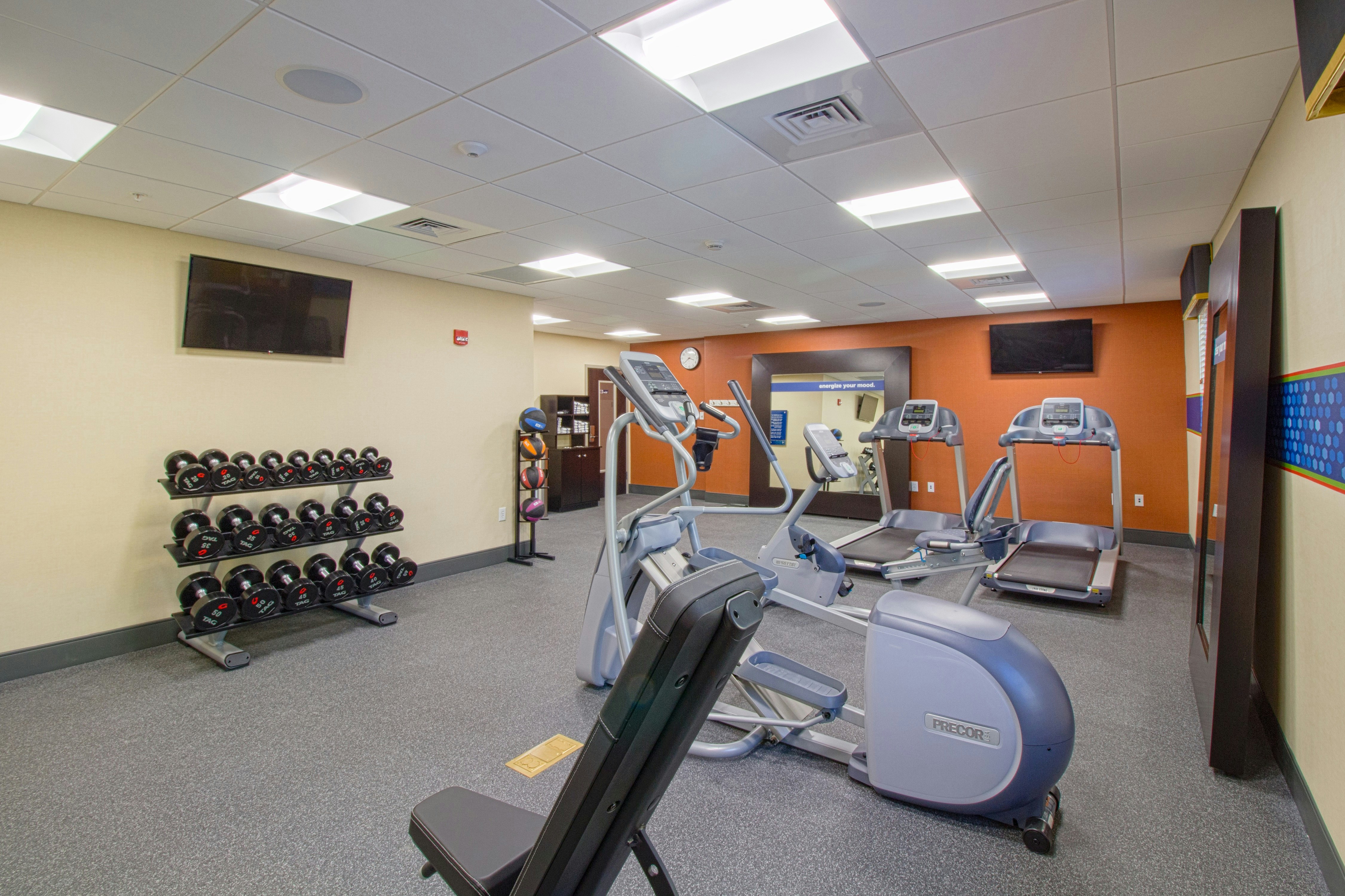 Hampton Inn Canton 32/56