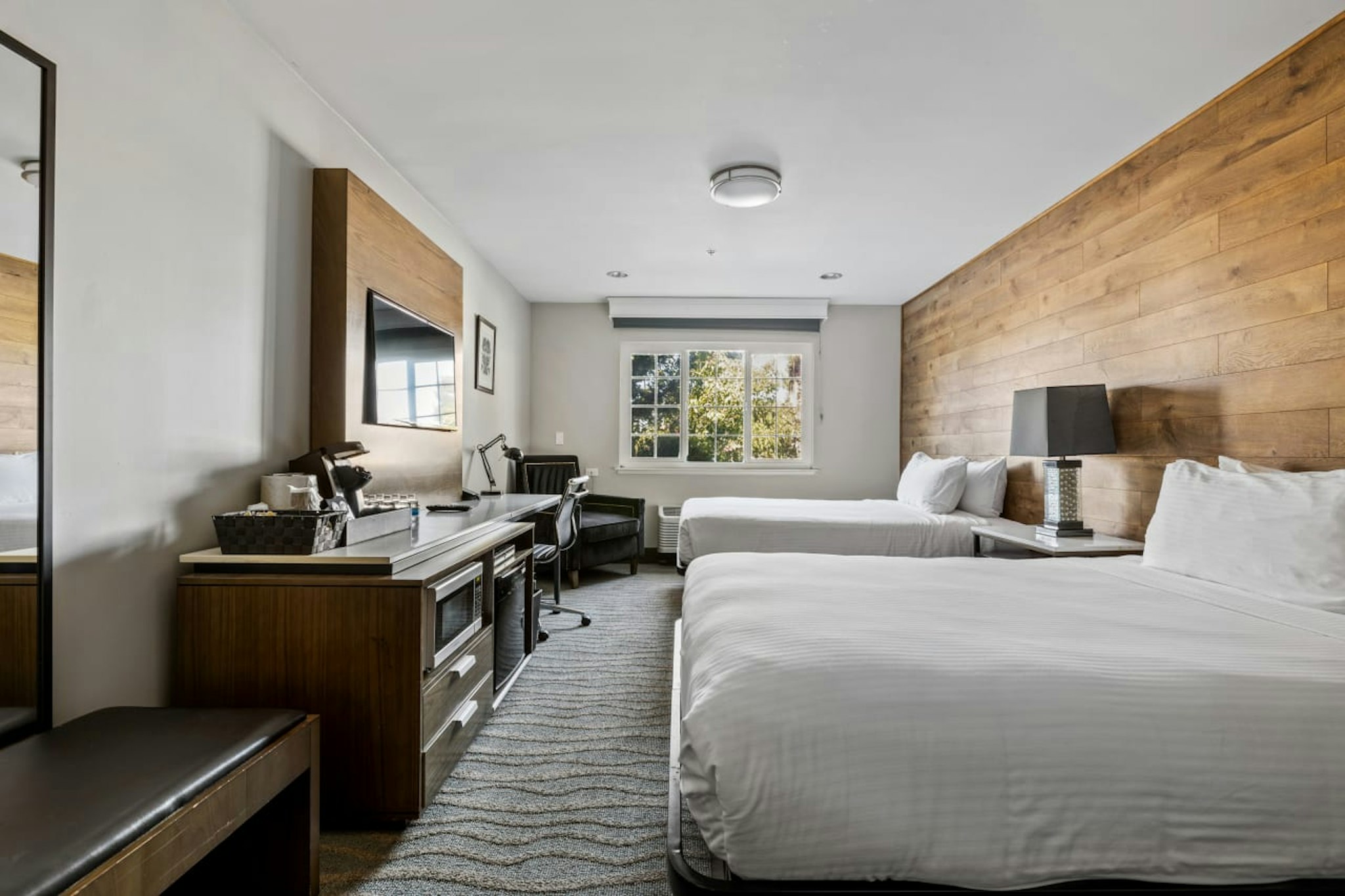 The Row Hotel, Bw Signature Collection 7/34