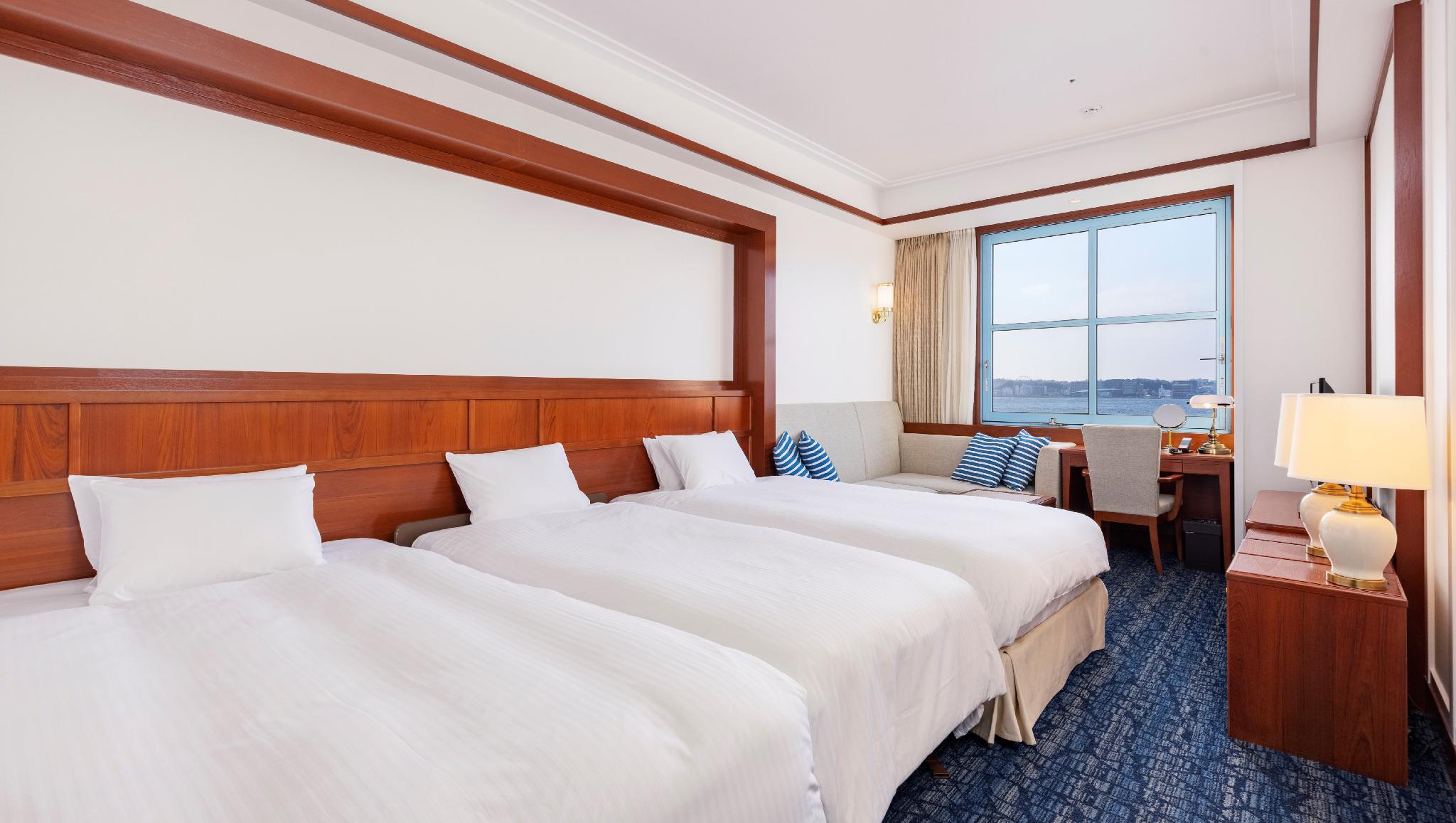 Premier, Deluxe, Twin Beds, Night View