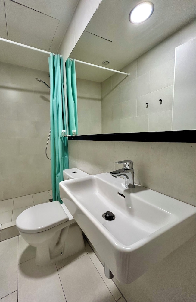 Figaro Suites 37/43