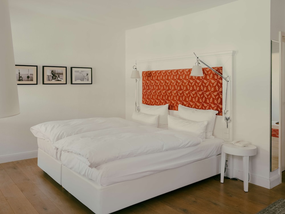Bad Hotel Uberlingen 7/50