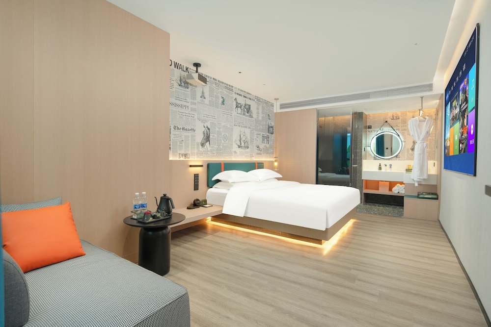 Lan Wan International Hotel 12/50