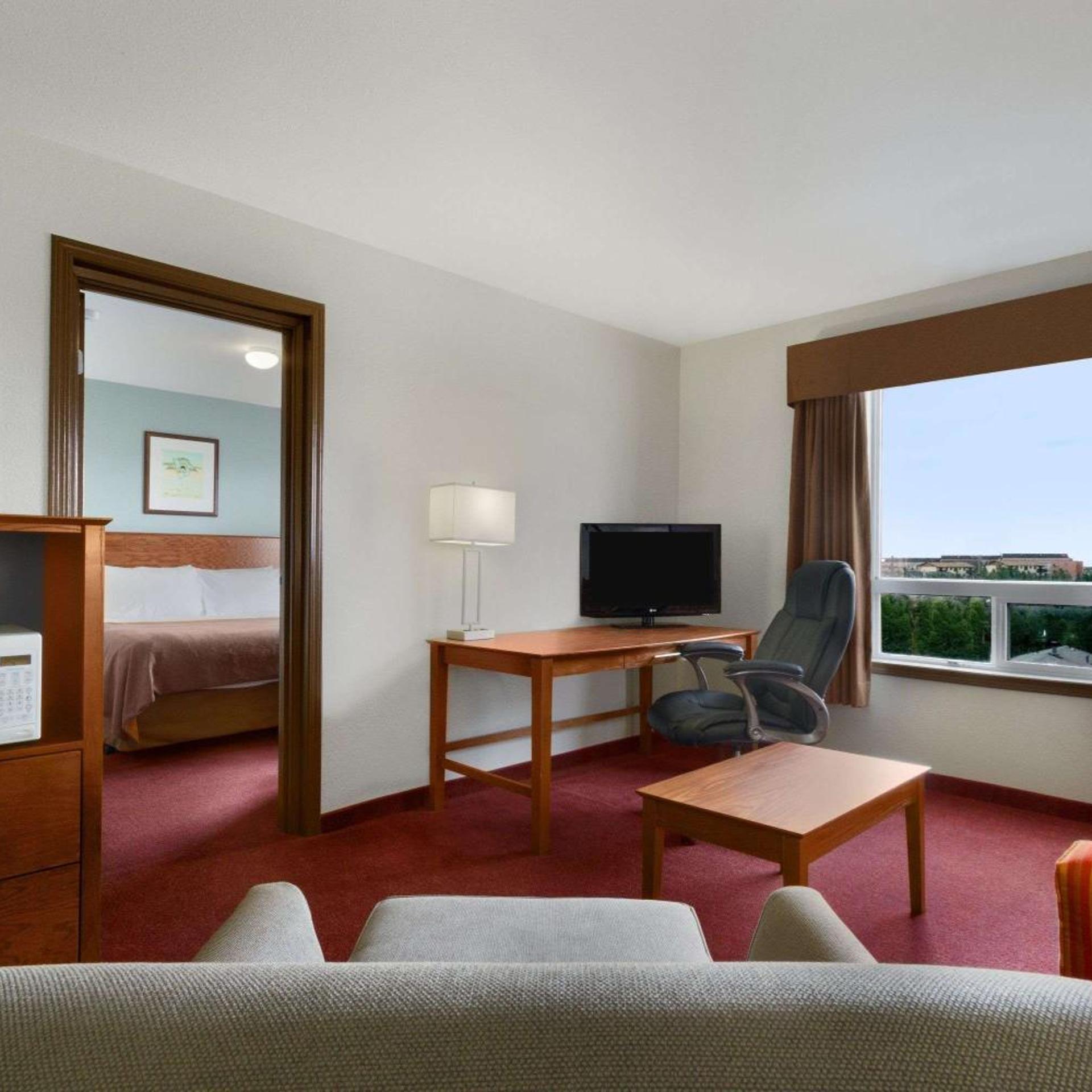 Super 8 by Wyndham Yellowknife 22/39