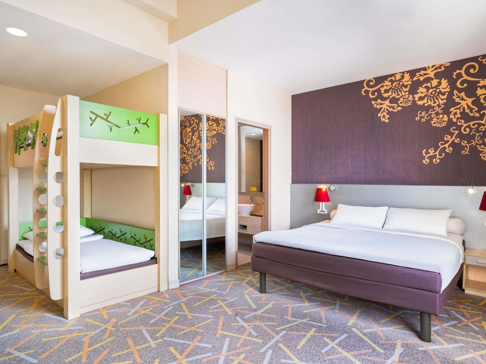 غرفة عائلية بسرير كينج وسرير بطابقين، Ibis Styles Malang 12/17