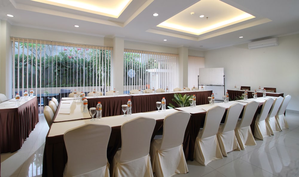 Emersia Malioboro Hotel 33/42