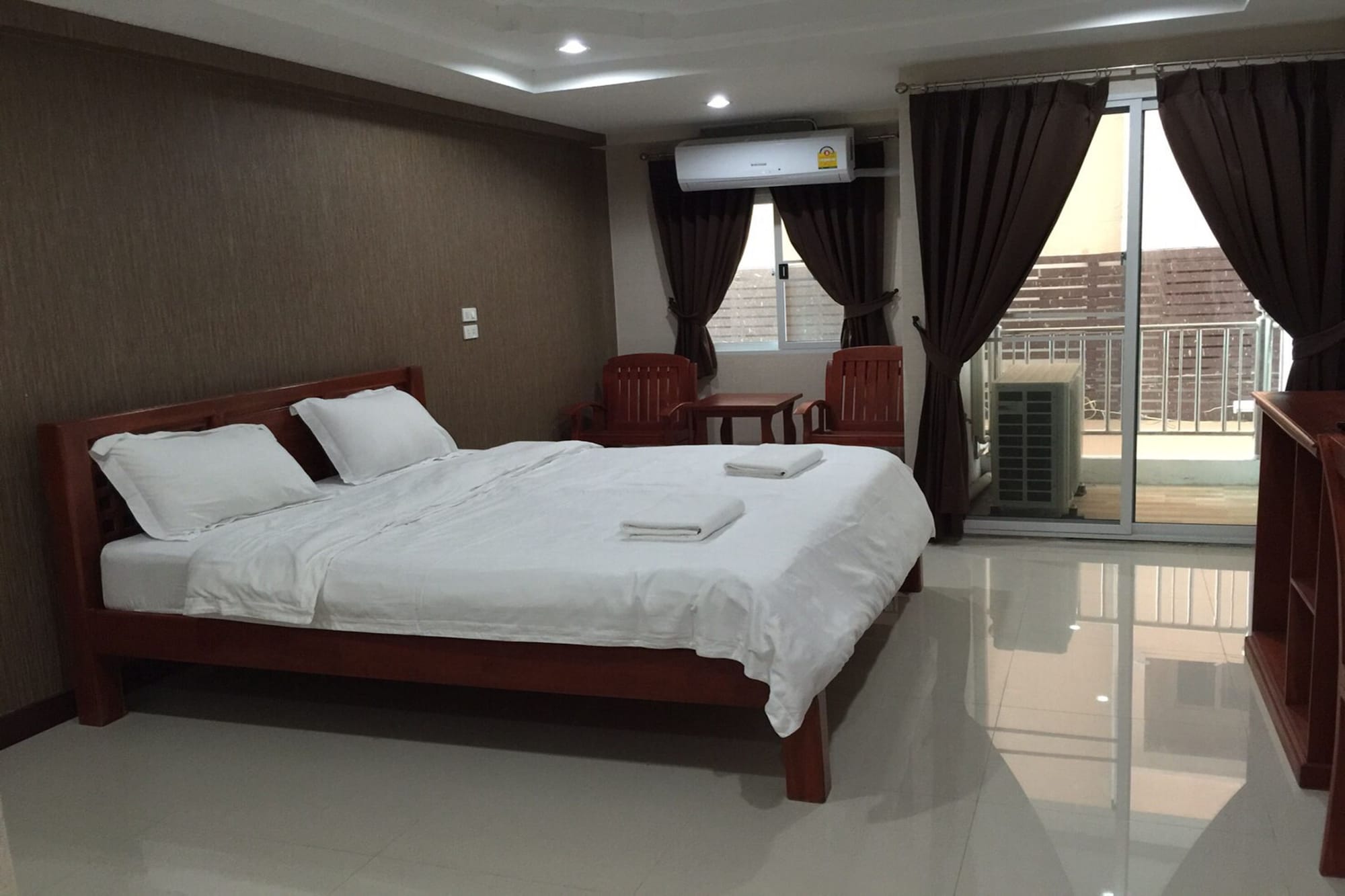PREMIER, DOUBLE BED