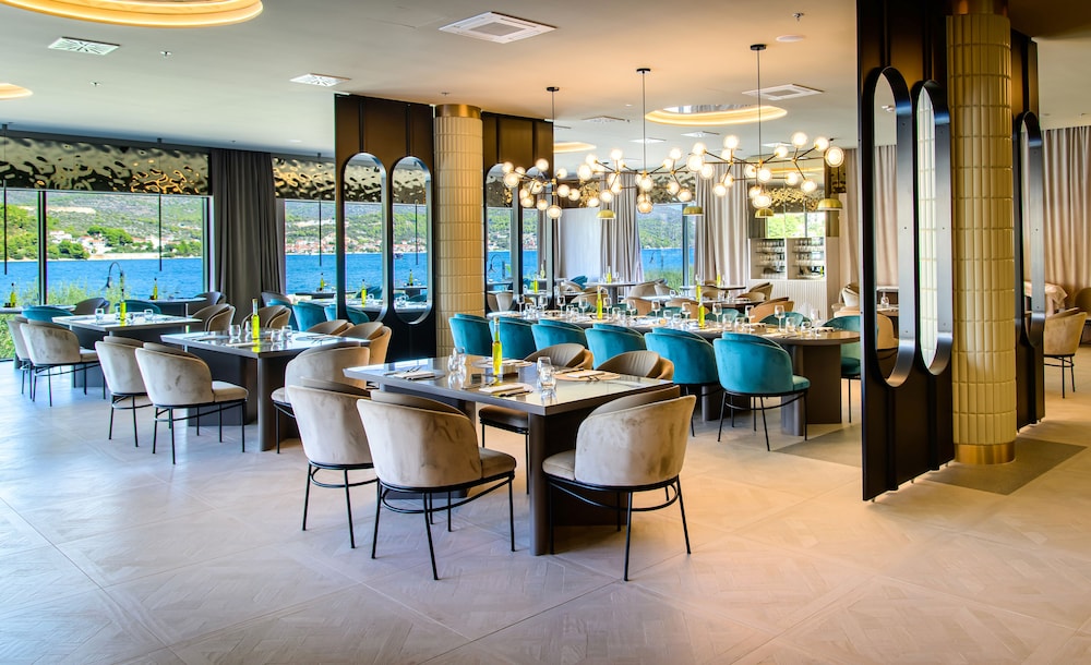 Marinus Beach Hotel 43/56