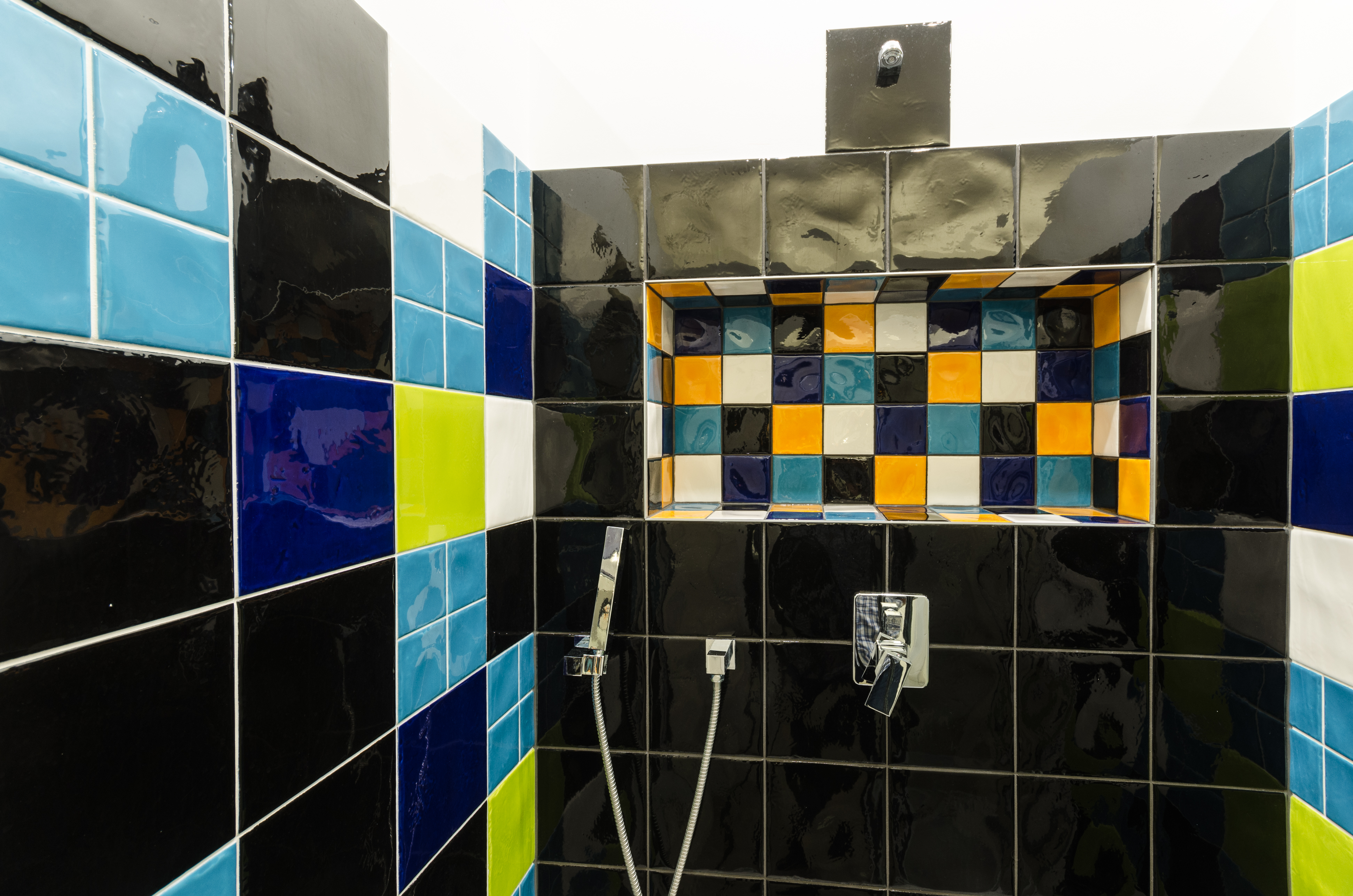 Tamka Hostel 2/50