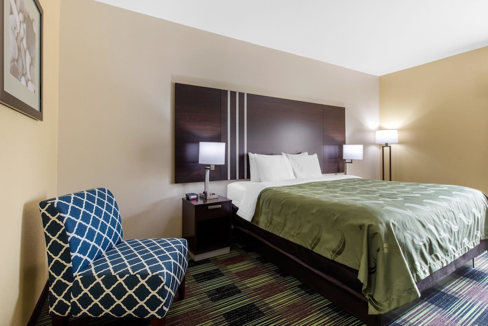 Quality Inn Cadiz, KY 12/40