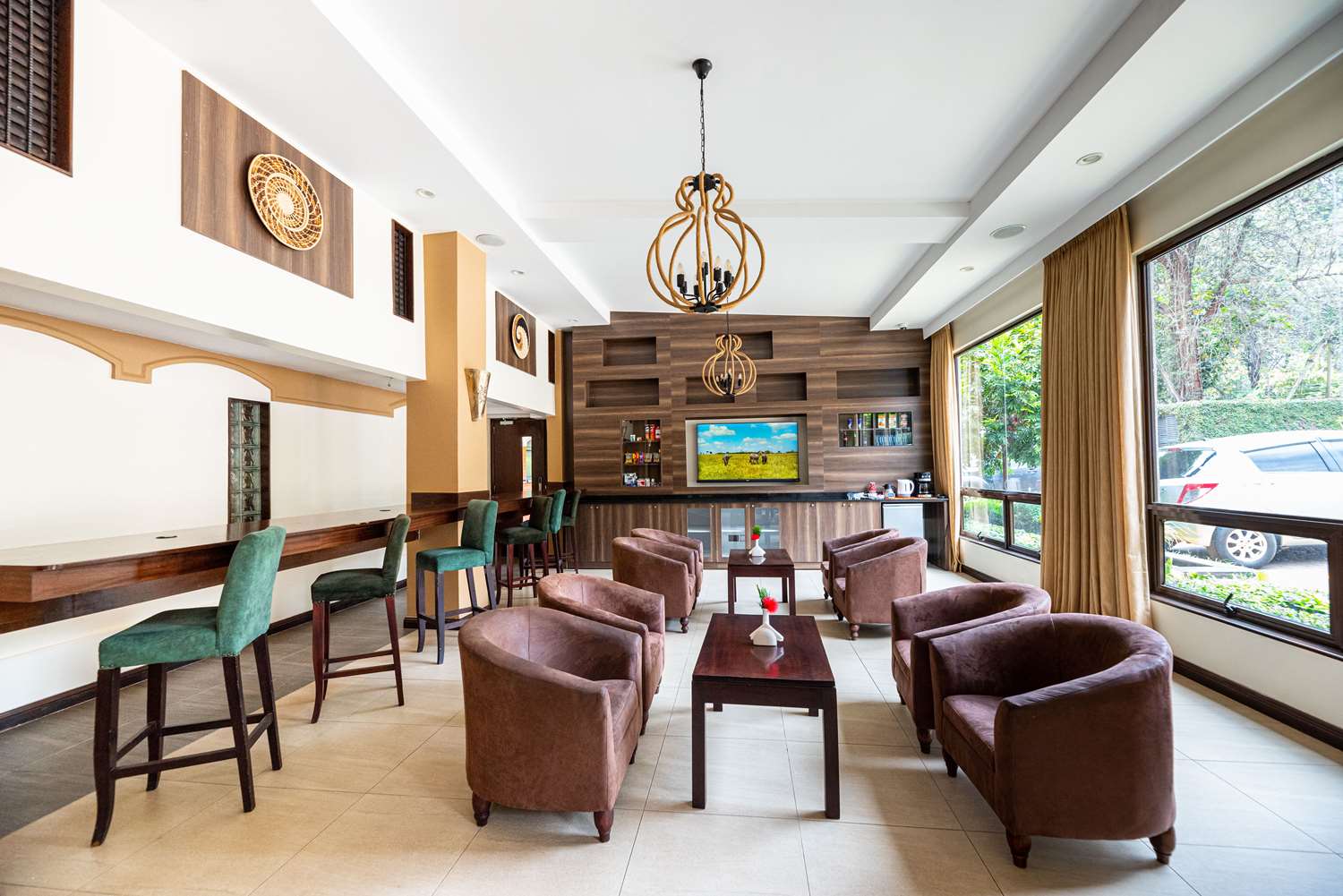 Heri Heights Hotel Apartments, SureStay Collection by BW 22/27
