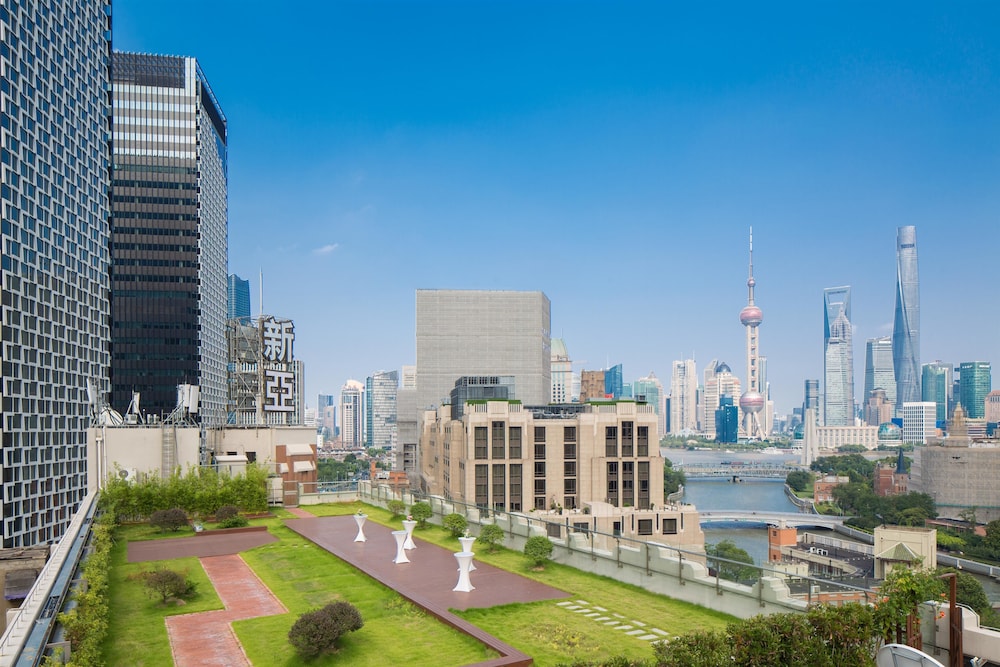 Hotel Golden Tulip Bund New Asia 50/53