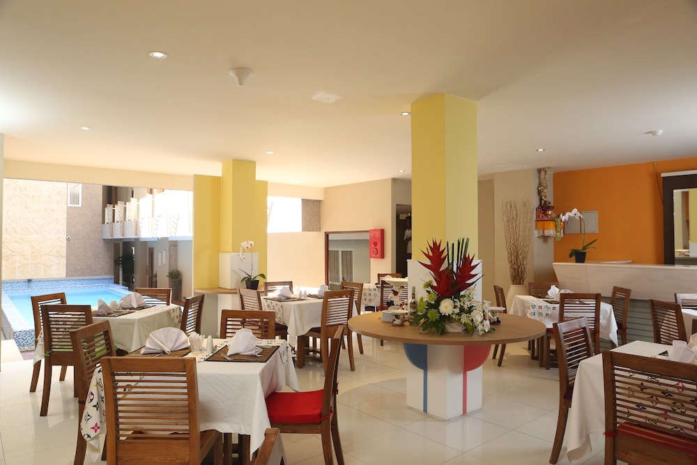 Rivavi Hotel 47/65