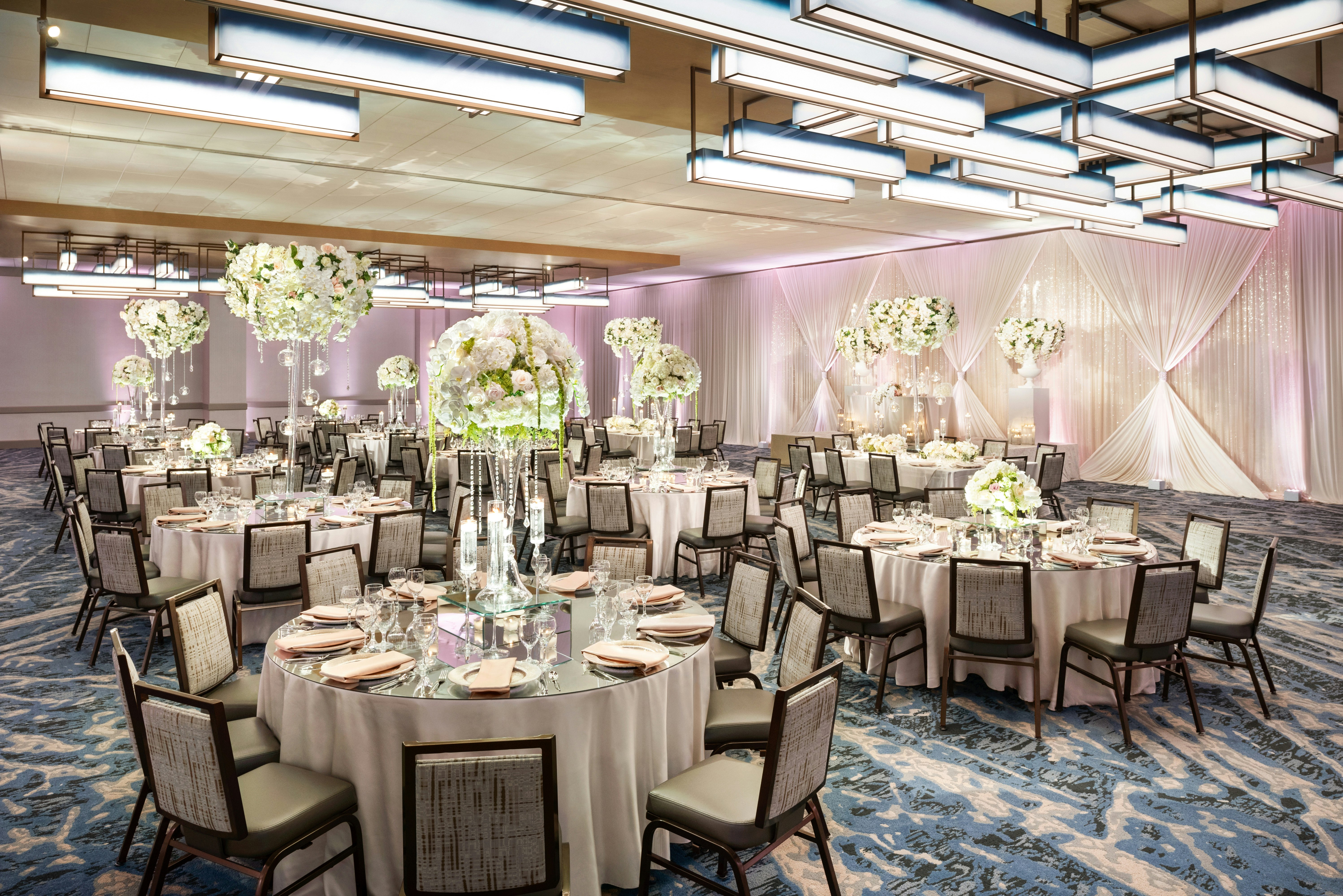 DoubleTree by Hilton Hotel Chicago Magnificent Mile 51/79