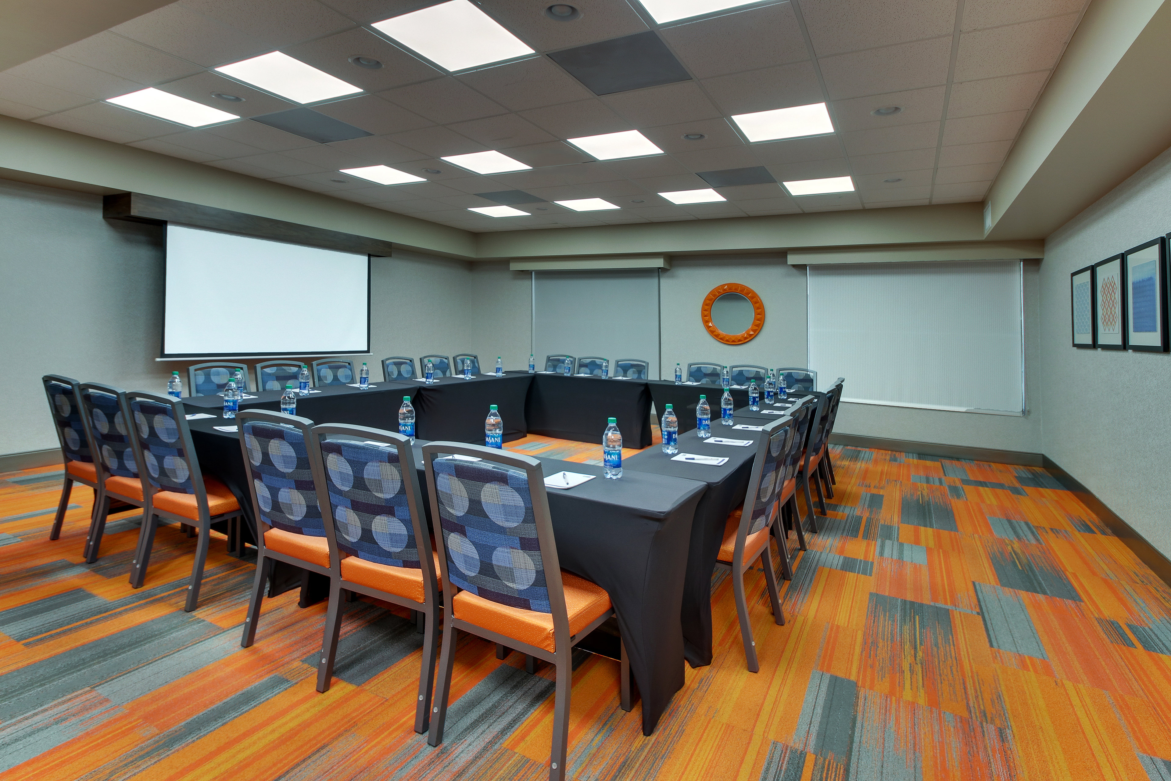 Holiday Inn Express & Suites Atlanta N-Perimeter Mall Area, an IHG Hotel 20/26