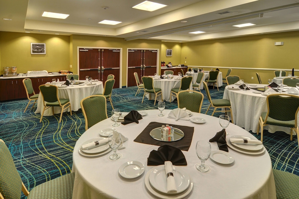 Springhill Suites By Marriott Dfw Airport East Las Colinas 20/28