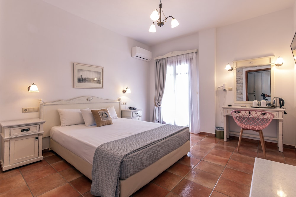 Plaza Beach Hotel 13/50