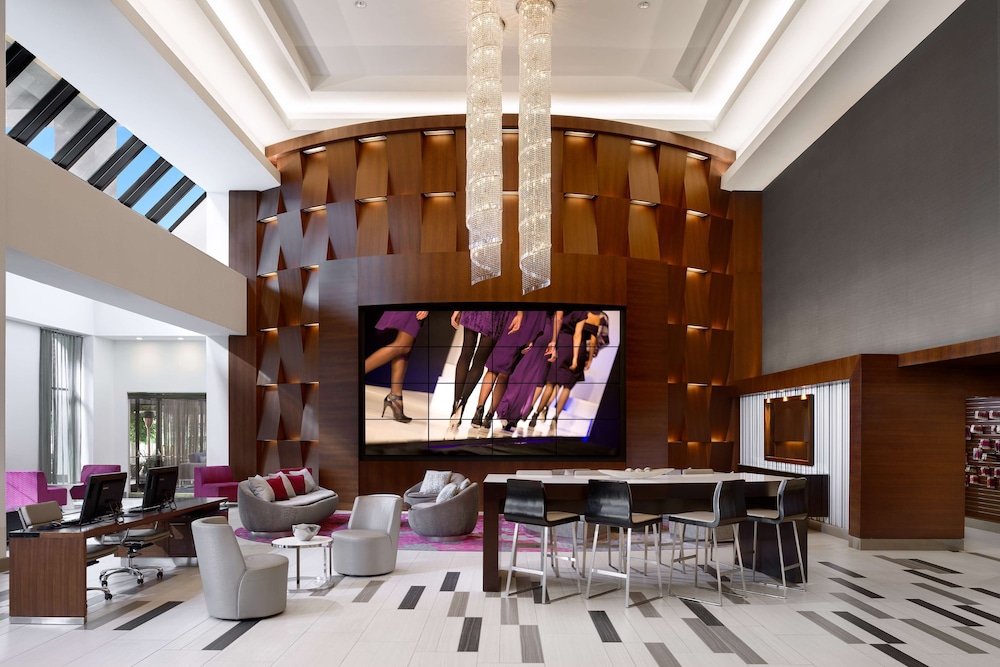 Hilton Woodland Hills Los Angeles 7/67