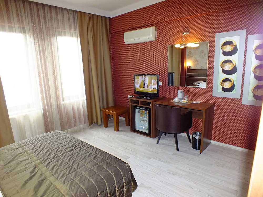 Lifos Hotel 20/48
