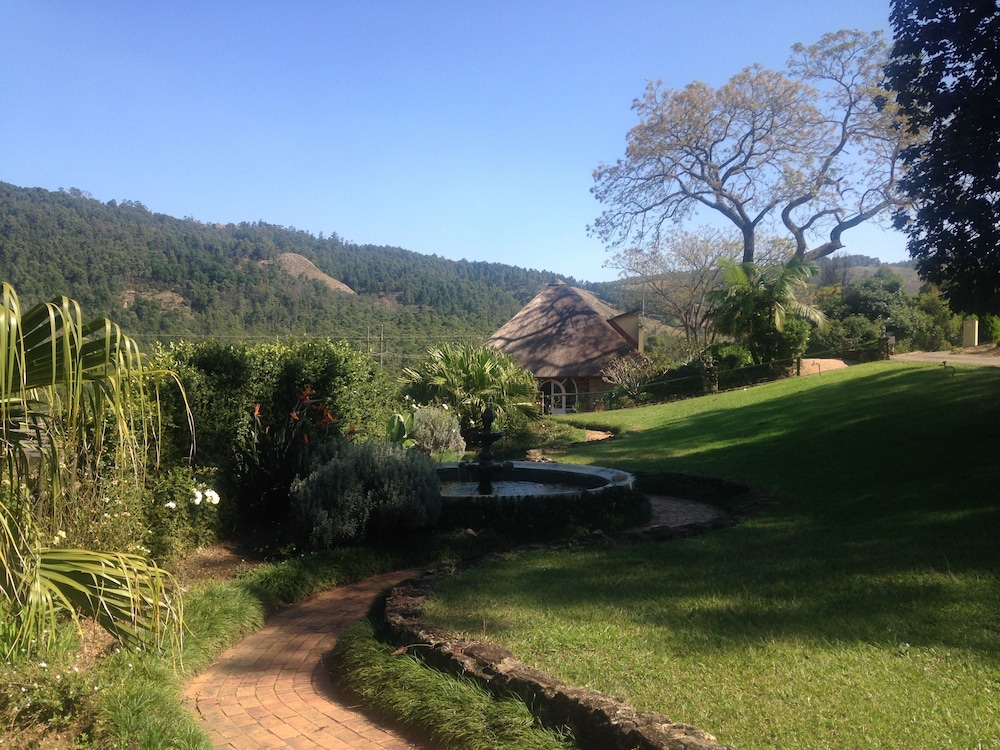 Emafini Country Lodge 41/57