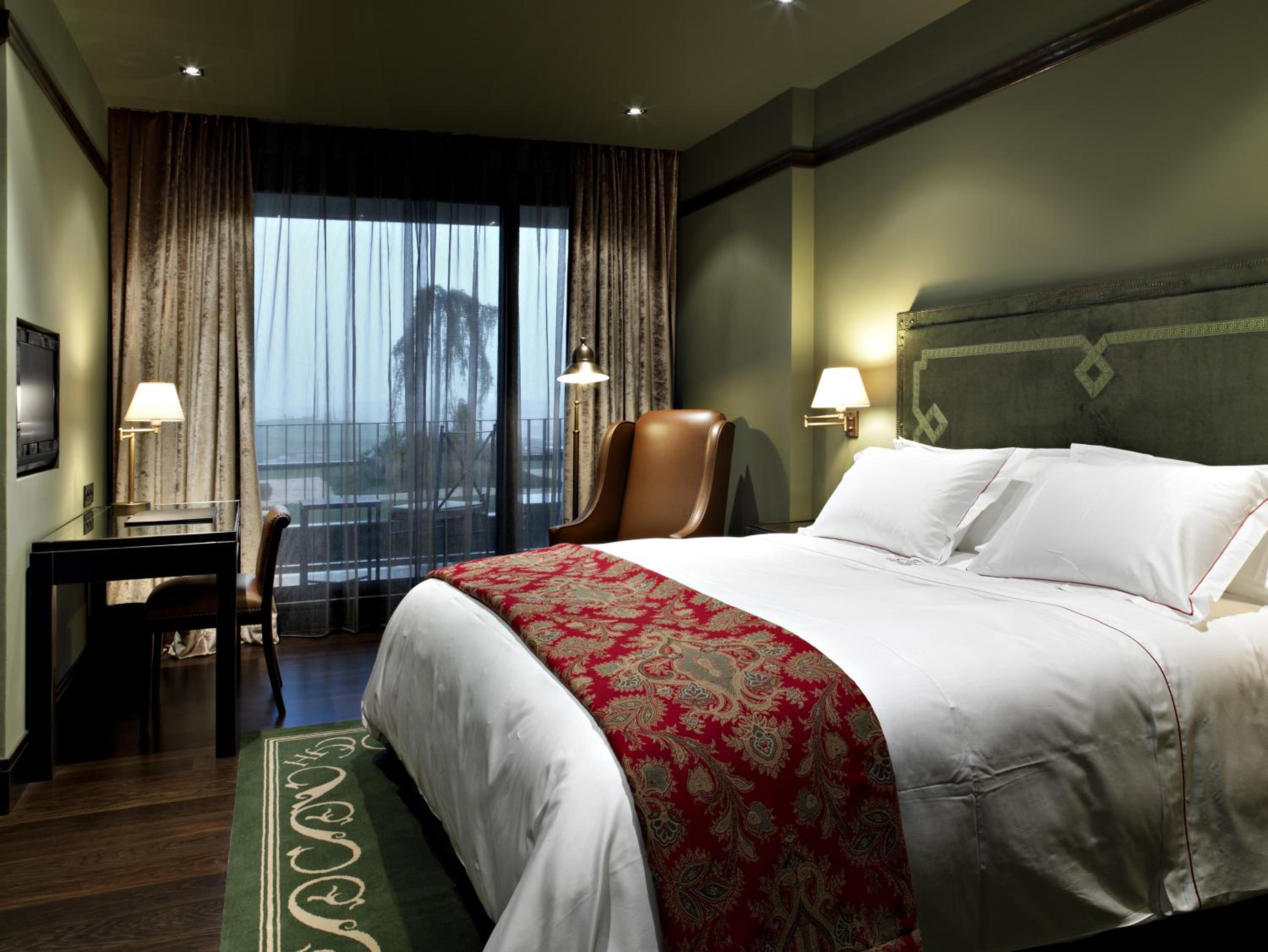 Standard, Double or Twin Bed, Terrace