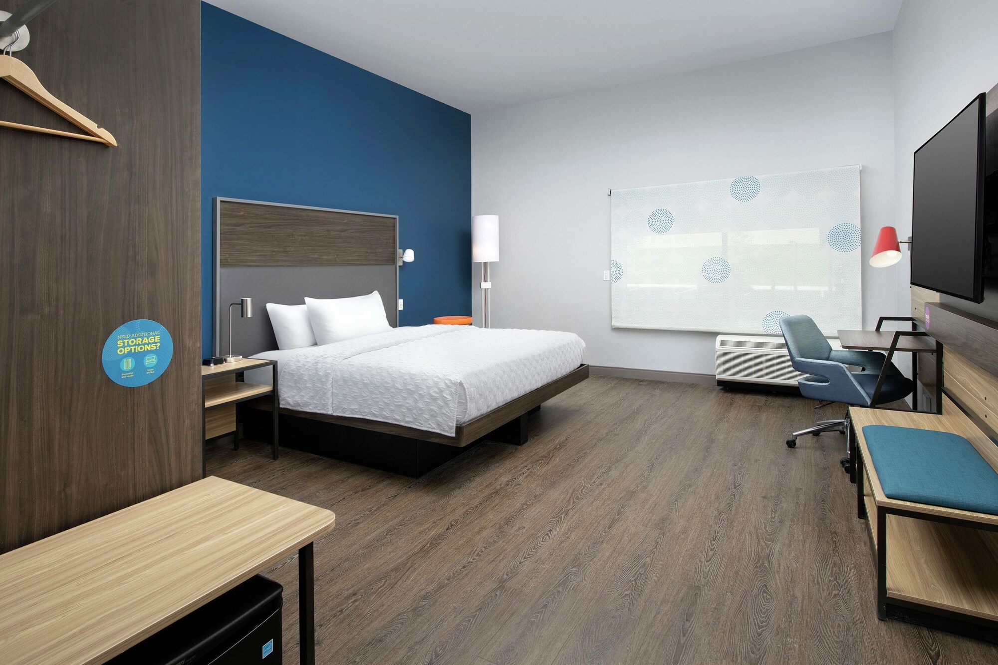 ROOM, KING BED, ACCESSIBLE