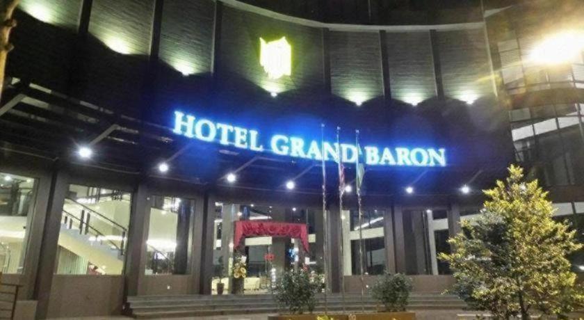 Hotel Grand Baron 3/51