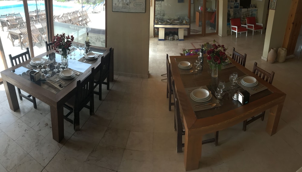 Kilim Hotel 51/71