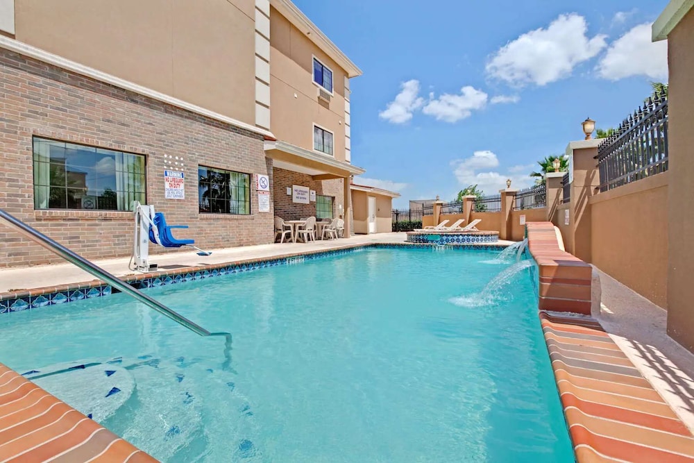 Extended Stay America Suites Baytown 1/21