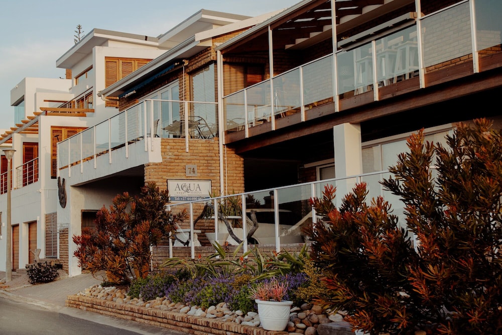 Aqua Marina Guest House 2/49