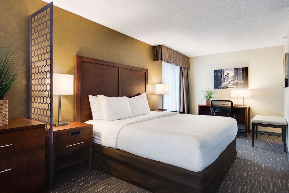 Best Western Chicago Downers Grove 12/42