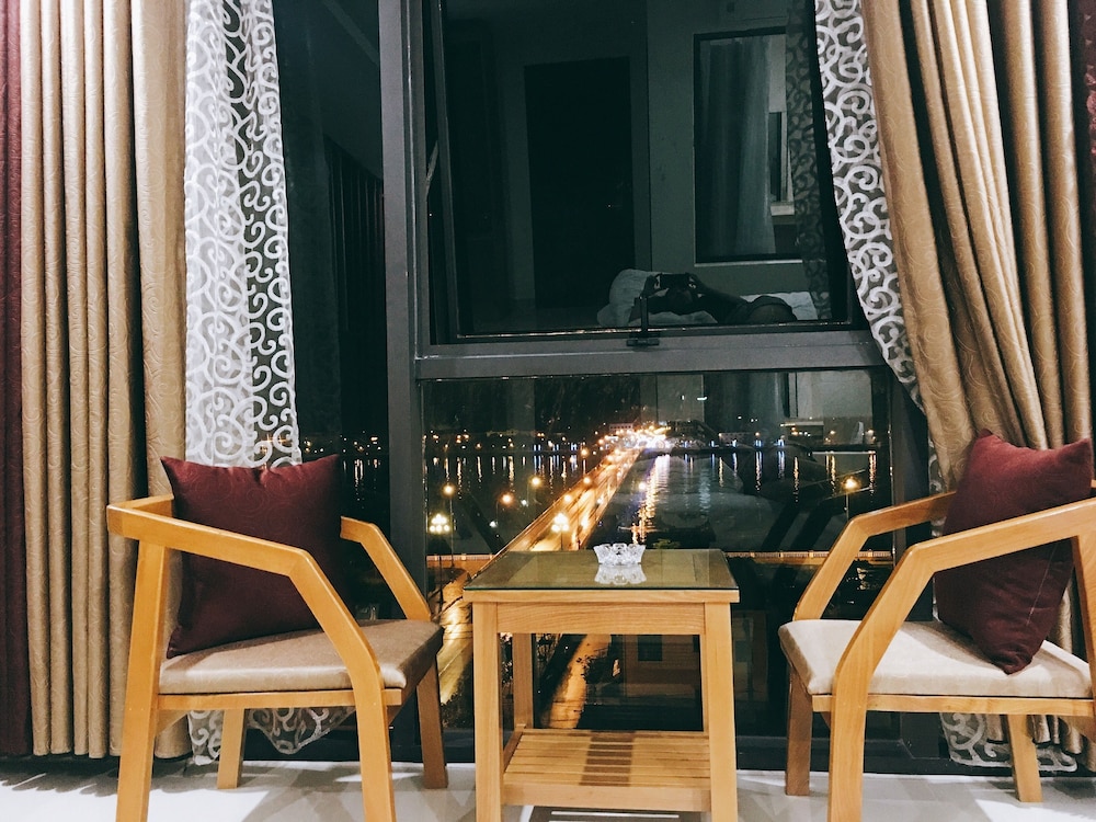Amanda Quang Binh Hotel 17/30
