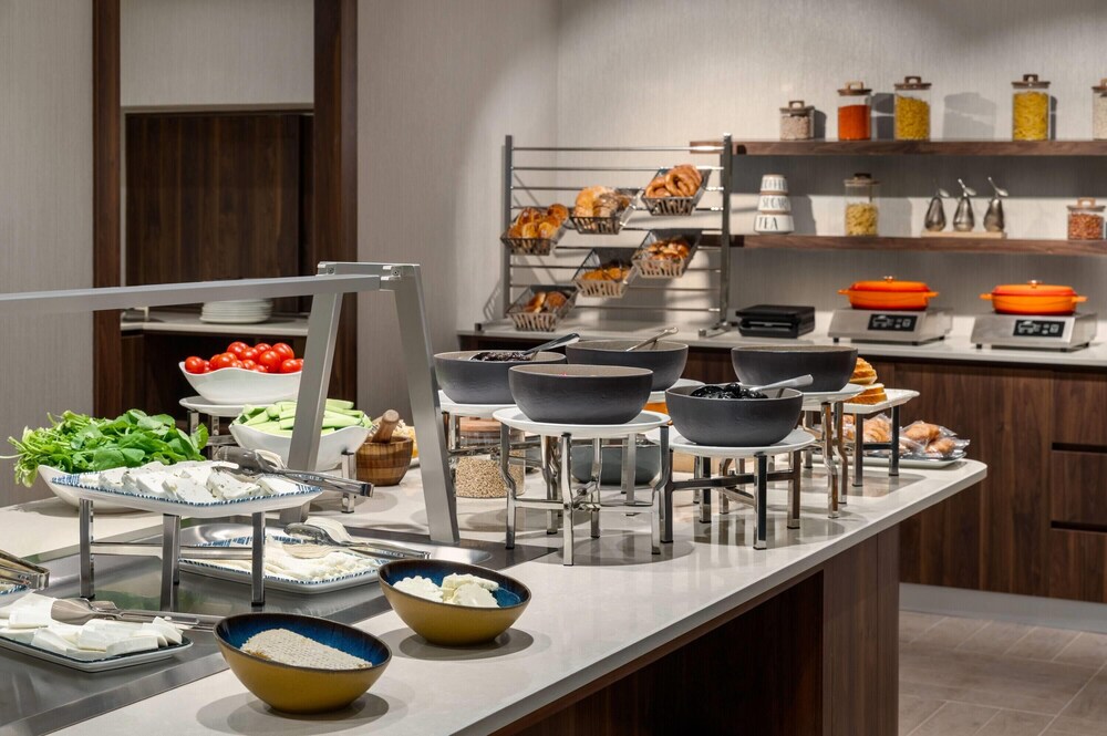 Ramada Residences by Wyndham Istanbul Haramidere 39/48