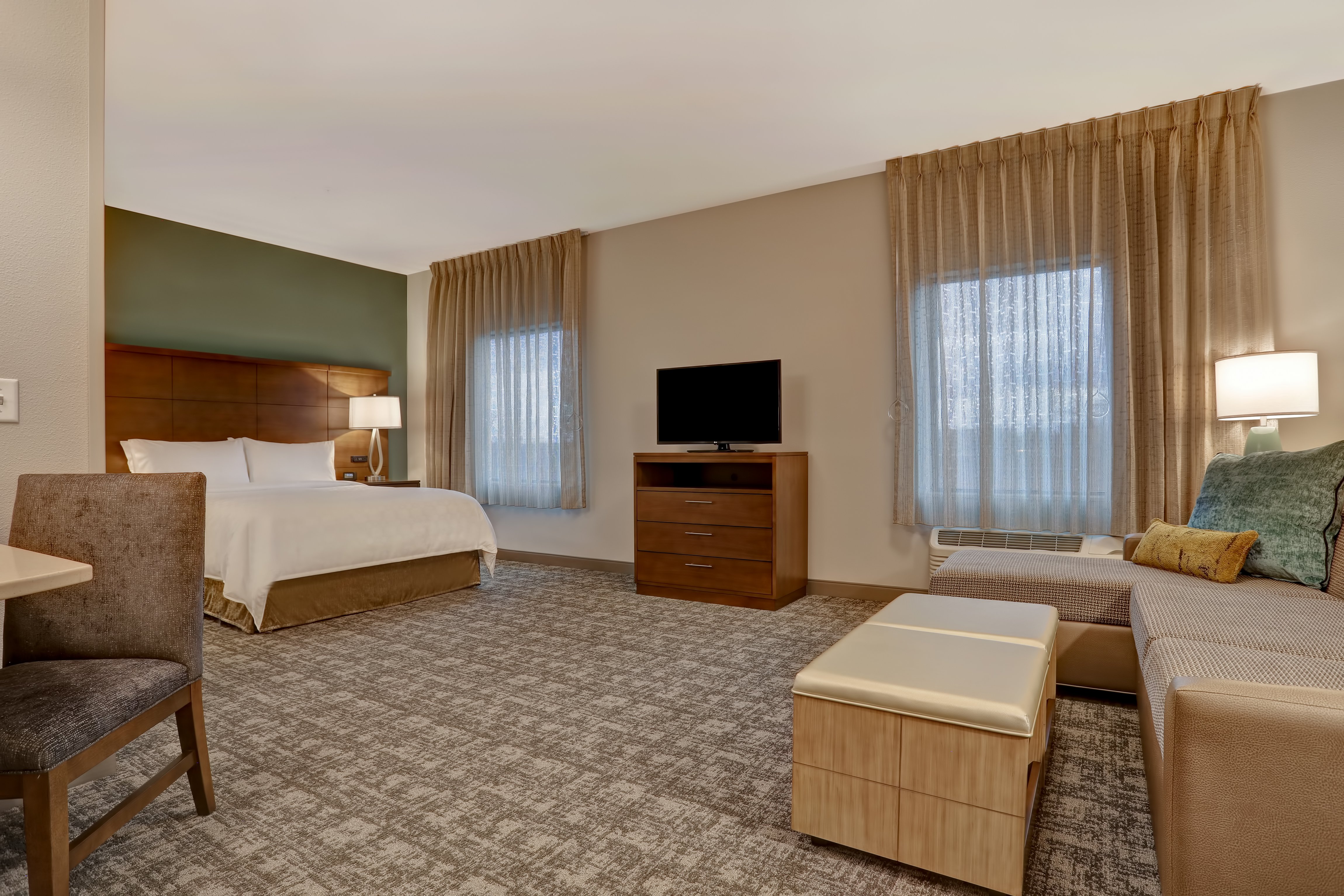 Staybridge Suites Overland Park - Kansas City S 17/69