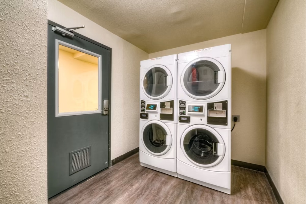 Candlewood Suites Tacoma Mall by IHG 33/57