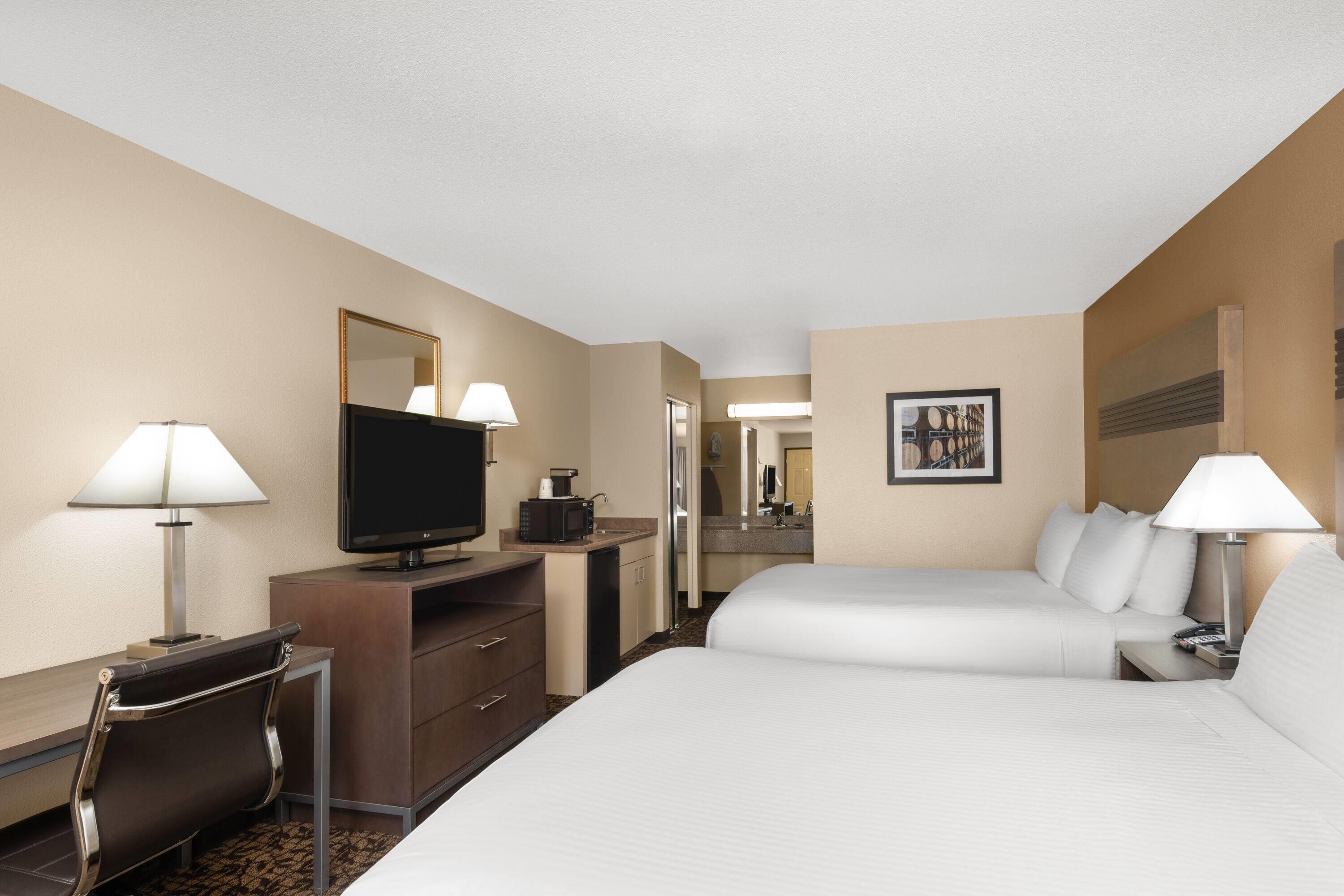 room, 2 queen beds