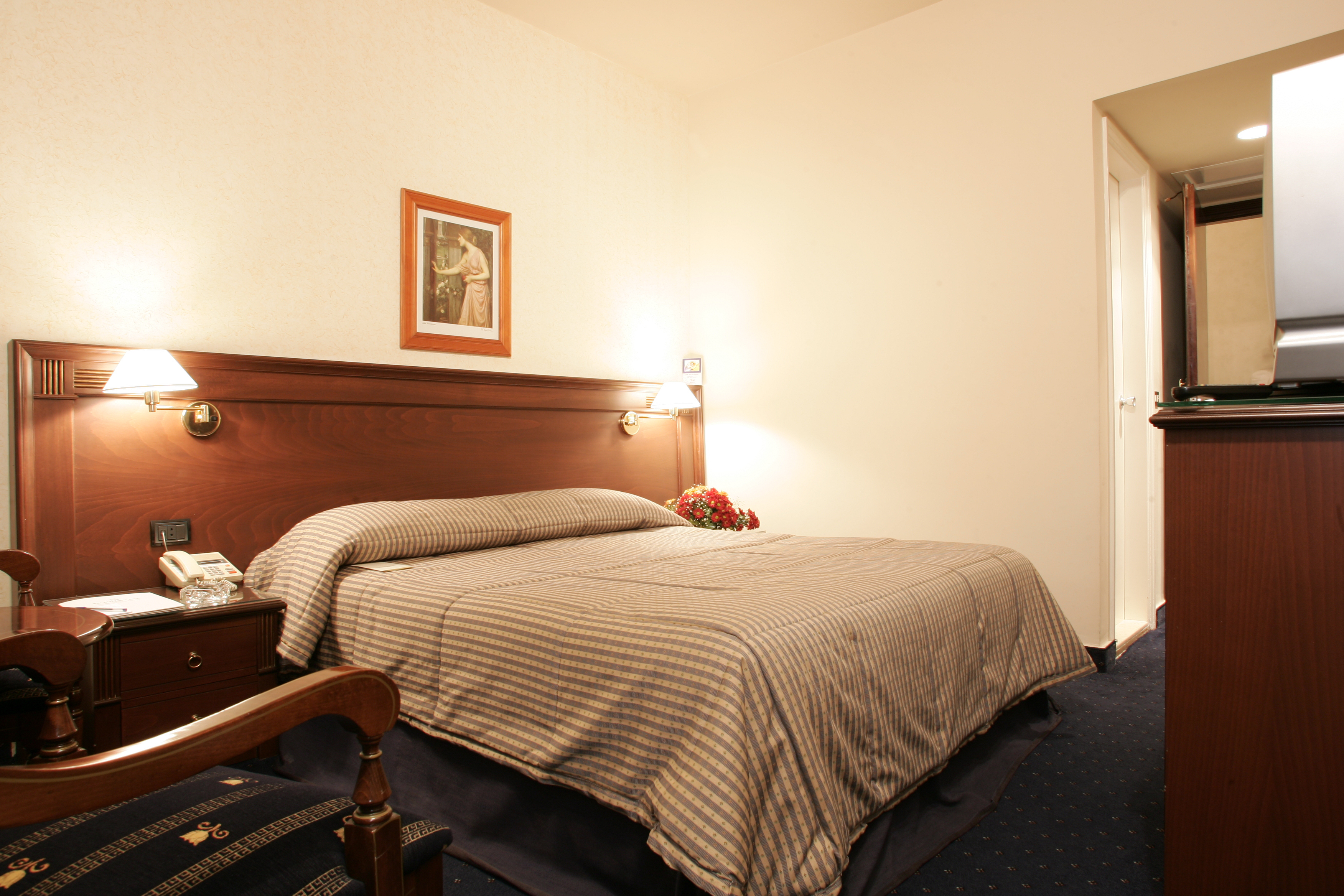 Double Standard Room: