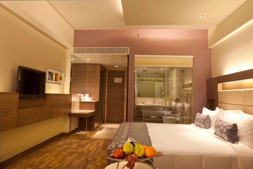Pullman Chennai Anna Salai 11/44